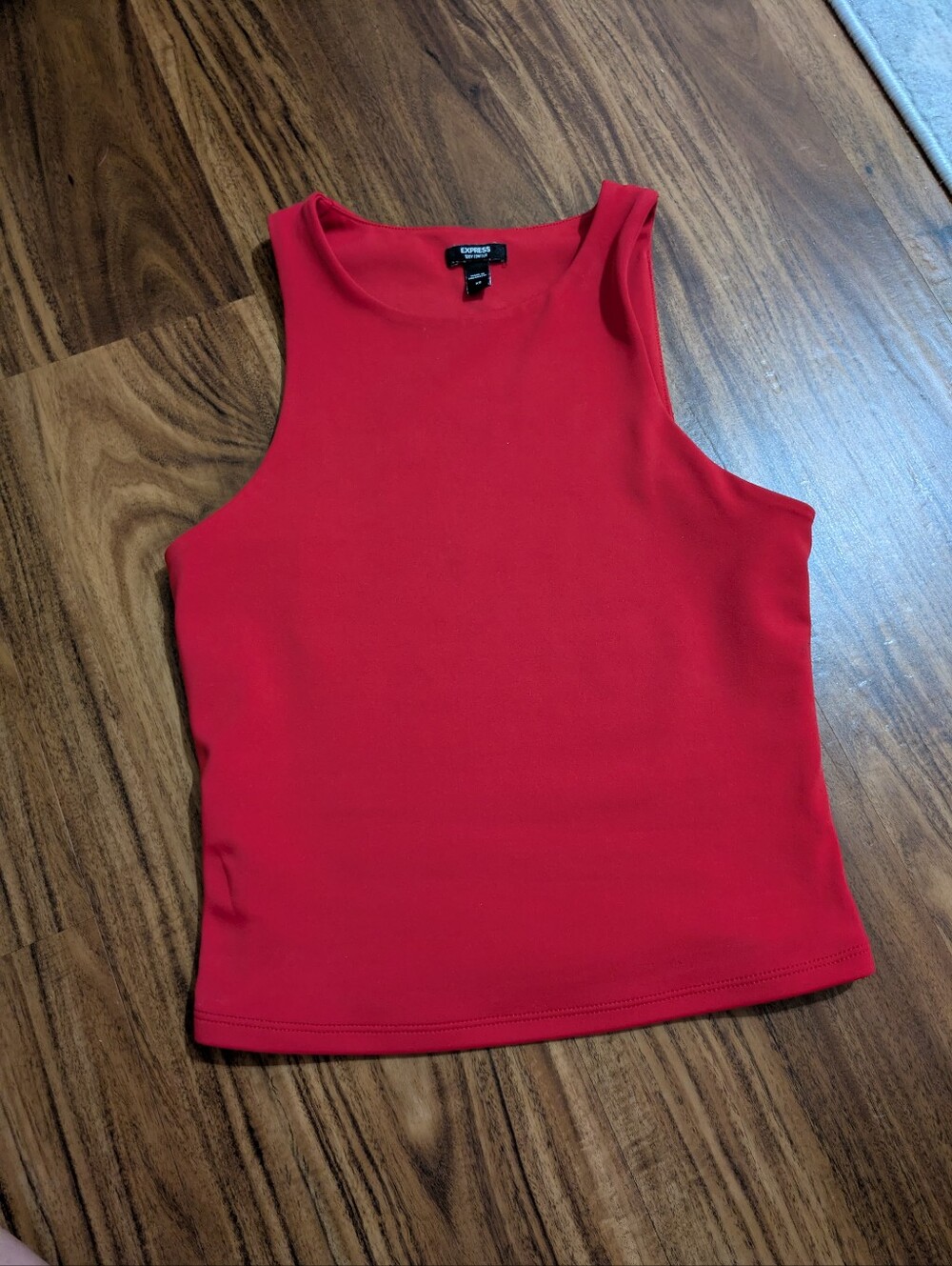 Express Red High-Neck Cropped Tank